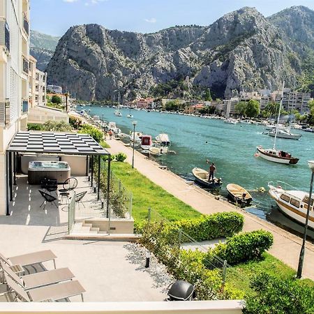 Luxury Apartment With Hot Tub Omiš Exteriér fotografie
